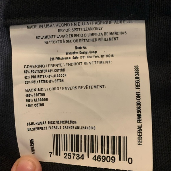 42” x 35” (3’6” x 2’11”) Moody Floral Tapestry w Navy Backing made in US - Picture 4 of 8